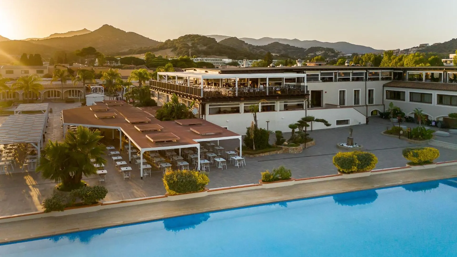 Hotel Voi Tanka Selected Villasimius 4*,